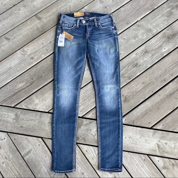 NWT || Silver Jeans Low Rise Tuesday Fit - Picture 1 of 8